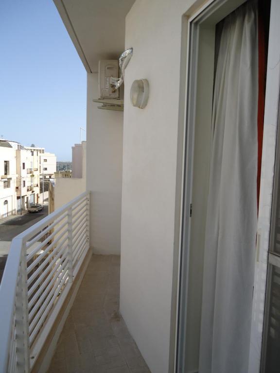 Shamrock Flats Apartamento Mellieħa Habitación foto